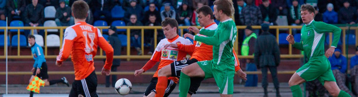 Бывшие футболисты Новокузнецка просят вернуть деньги