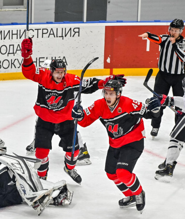 Спортивное интернет телевидение кузбасса хк. Хк Кузбасс атрибутика. Асгард хоккейная команда Новокузнецк.